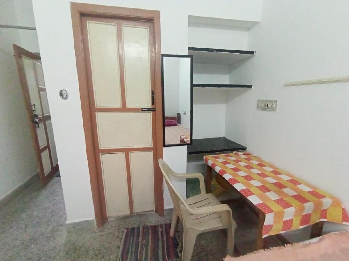 Sri Shankaraa Guest House Tiruvannāmalai Екстериор снимка