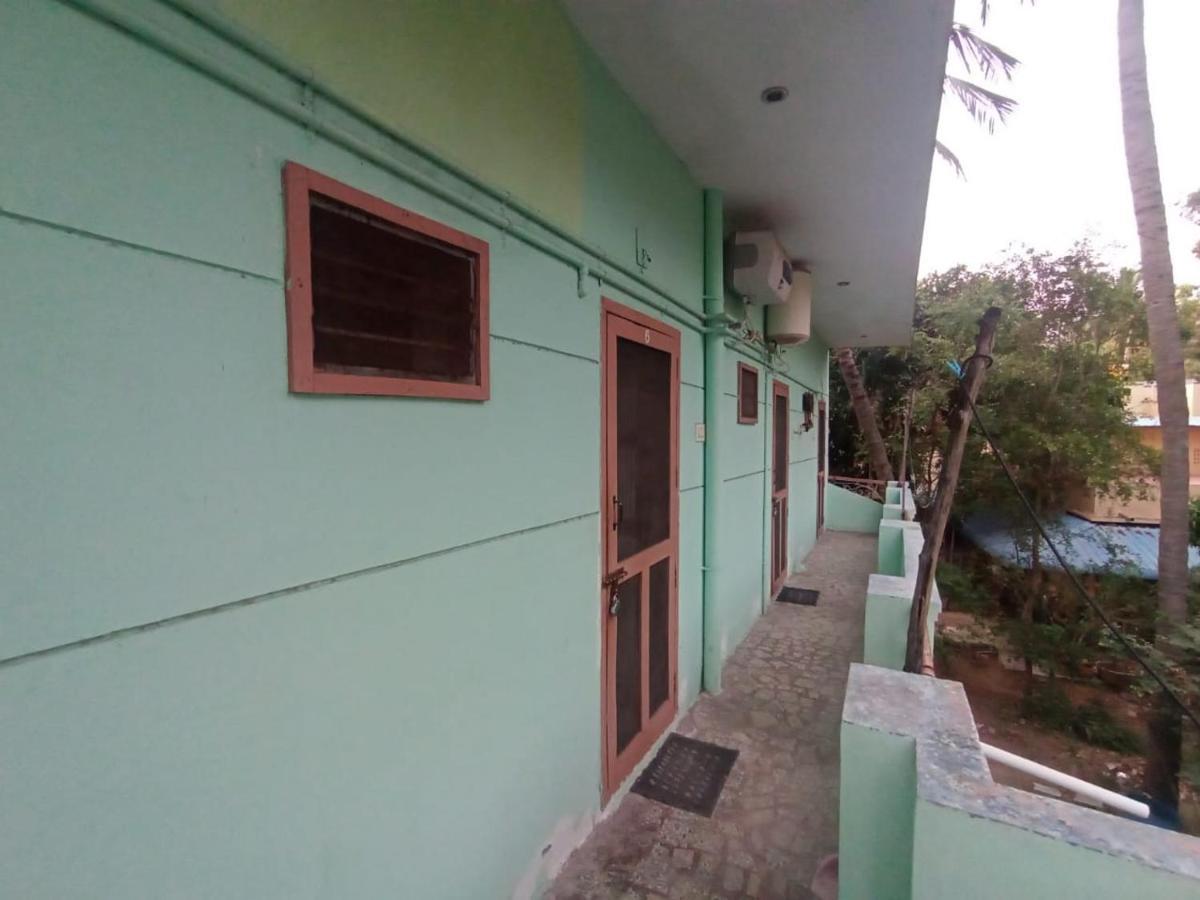 Sri Shankaraa Guest House Tiruvannāmalai Екстериор снимка